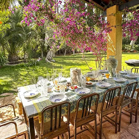 Pet Friendly In Arkadia * Ástros