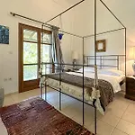 Pet Friendly In Arkadia بيت للعطل